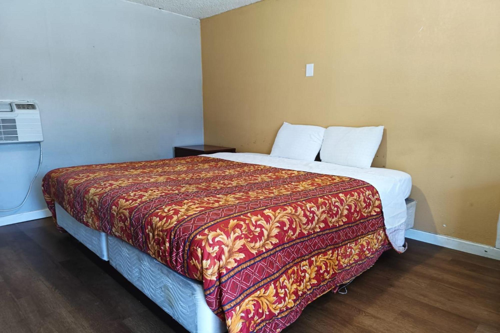 Crown Inn By Oyo Orangeburg Hwy 301 المظهر الخارجي الصورة